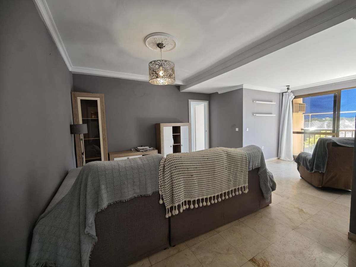 Ruim 3-kamerappartement in Miraflores, Marbella in Marbella - foto 3