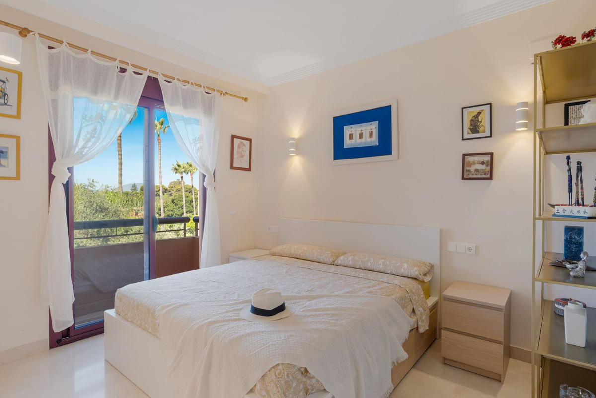Luxe 3-slaapkamer appartement met 4 badkamers aan Bahía de Marbella in Bahía de Marbella - foto 11