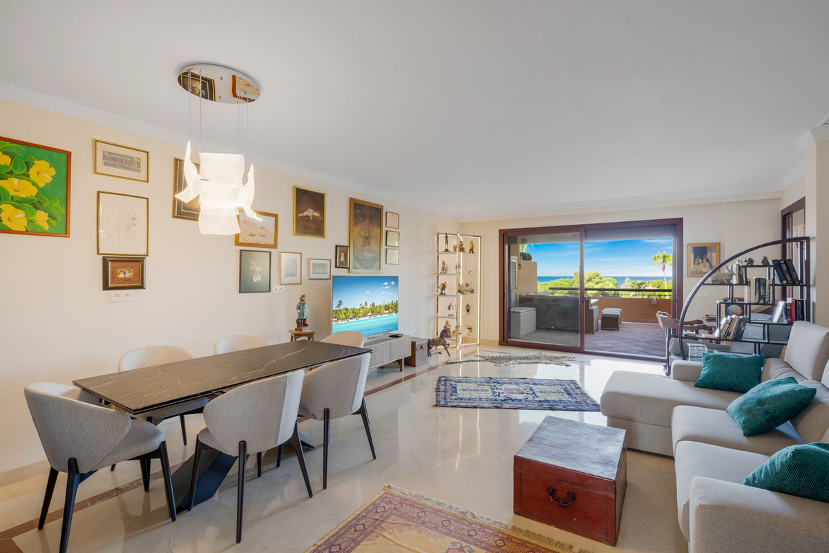 Luxe 3-slaapkamer appartement met 4 badkamers aan Bahía de Marbella in Bahía de Marbella - foto 13