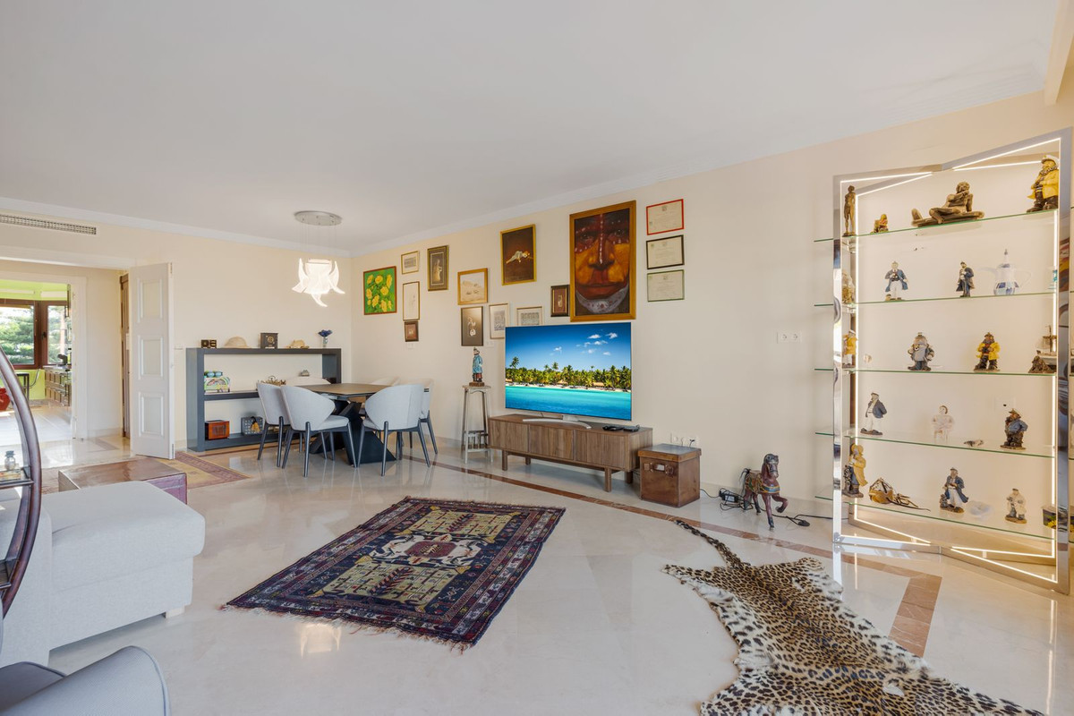 Luxe 3-slaapkamer appartement met 4 badkamers aan Bahía de Marbella in Bahía de Marbella - foto 15