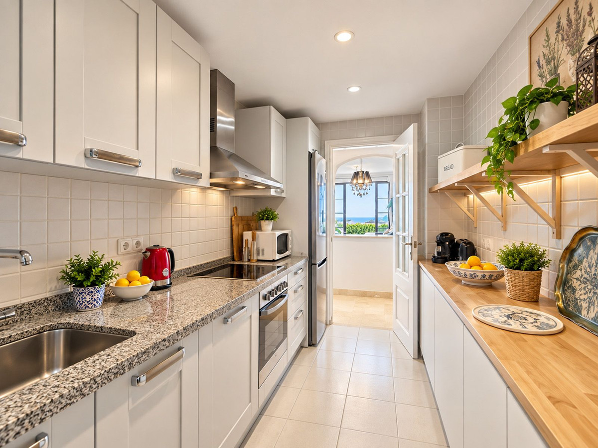 Te koop: Turnkey 3-slaapkamer tuinappartement met panoramisch zee-, golf- en bergzicht in Los Balcones, Los Arqueros in Los Arqueros - foto 11