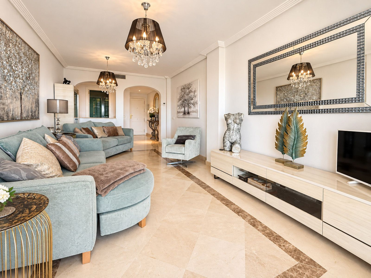 Te koop: Turnkey 3-slaapkamer tuinappartement met panoramisch zee-, golf- en bergzicht in Los Balcones, Los Arqueros in Los Arqueros - foto 6