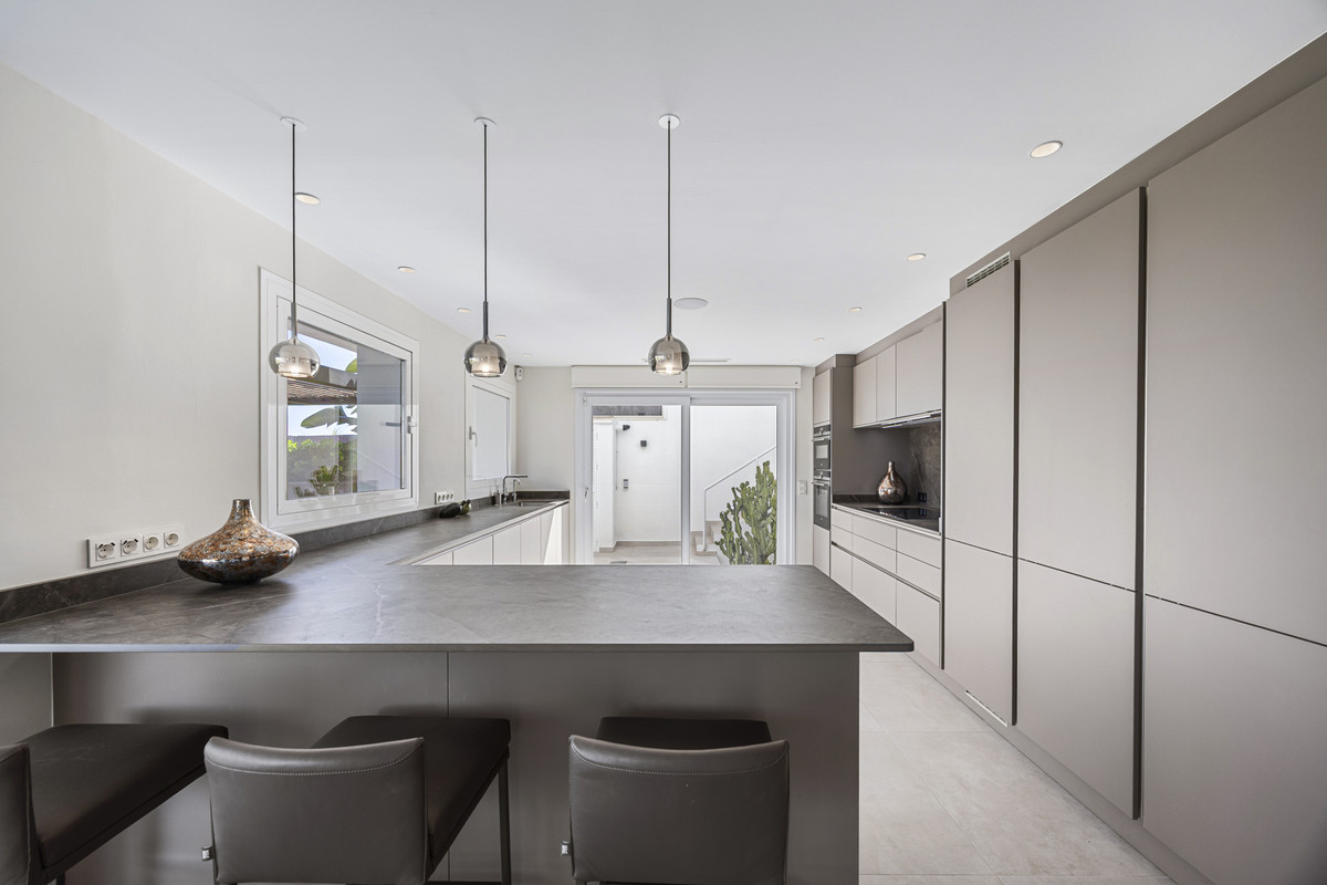 4-slaapkamer villa aan de golfbaan in Benahavís in Benahavís - foto 15