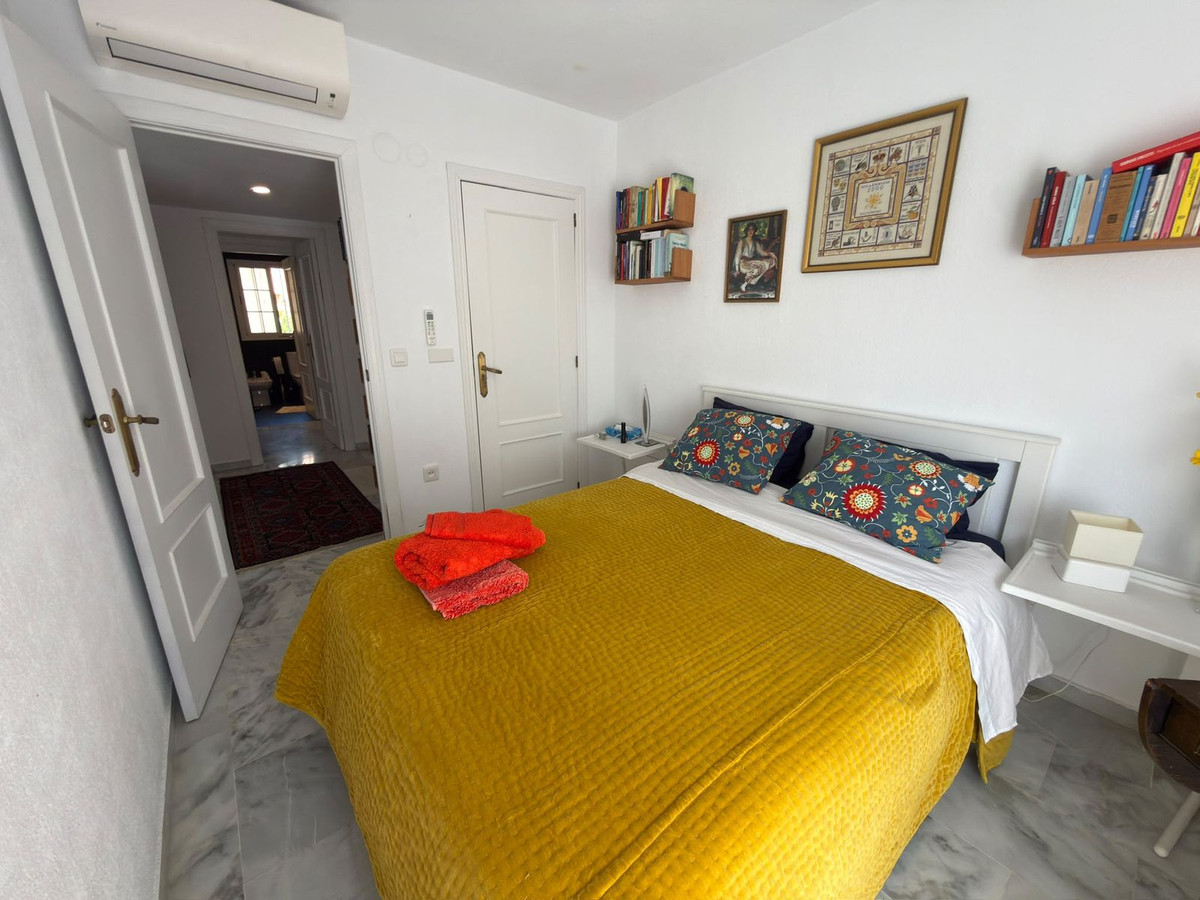 Strandhuis met 3 slaapkamers in Elviria, Marbella Oost in Marbella - foto 12