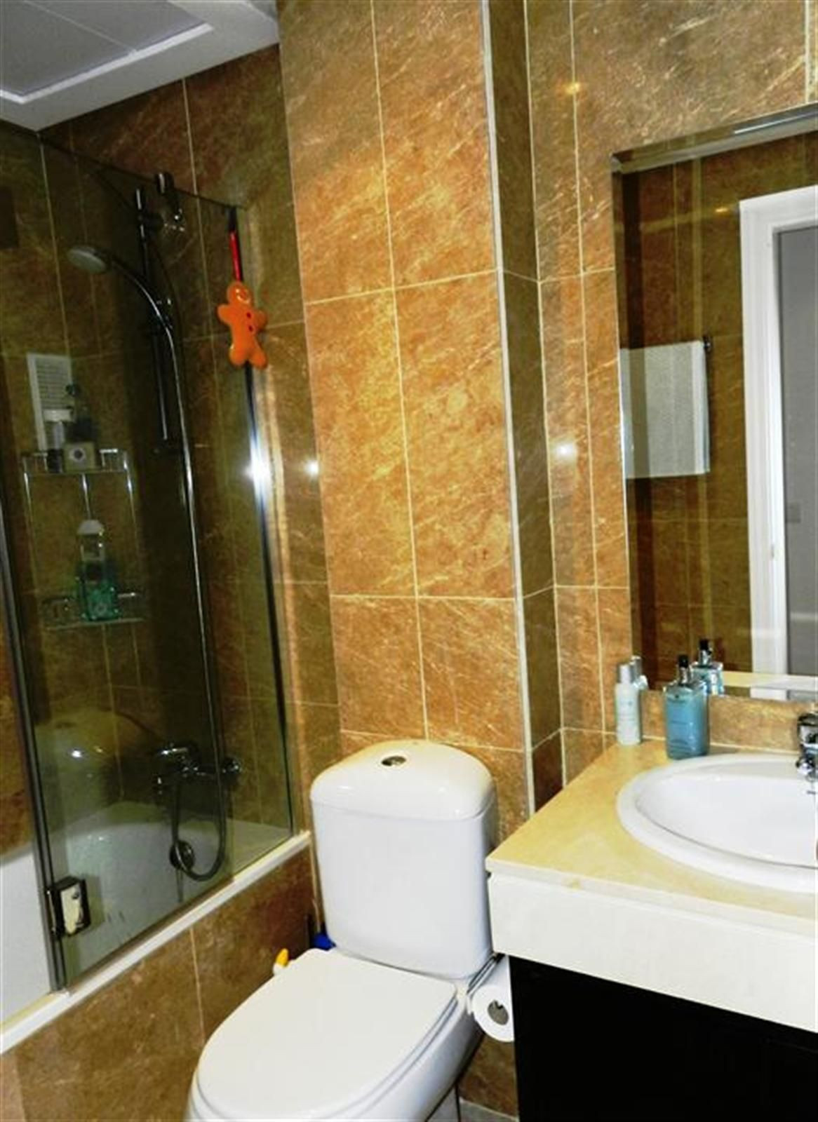 Appartement met 2 slaapkamers in La Duquesa in La Duquesa - foto 14