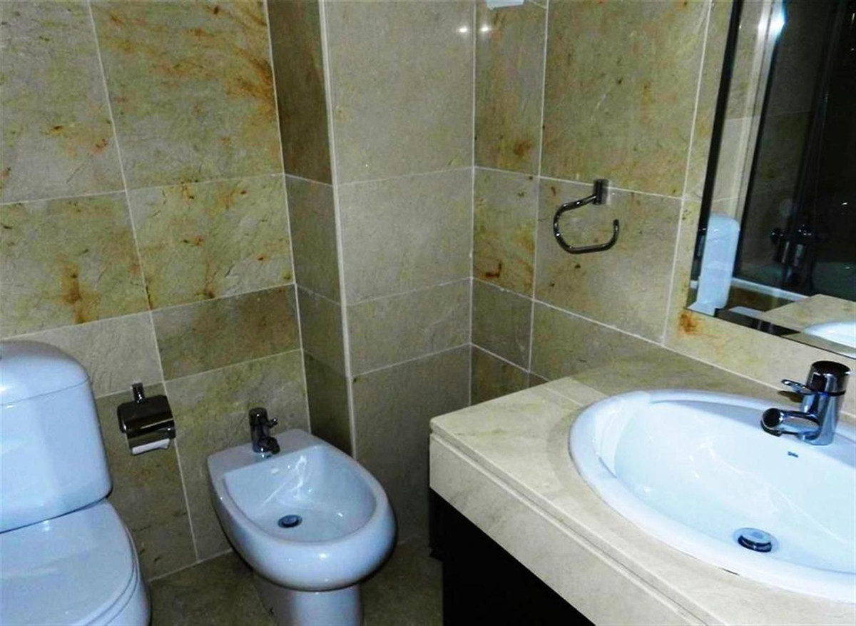 Appartement met 2 slaapkamers in La Duquesa in La Duquesa - foto 17