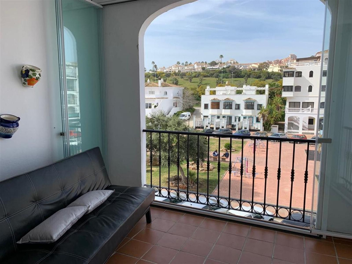 Appartement met 2 slaapkamers in La Duquesa in La Duquesa - foto 8