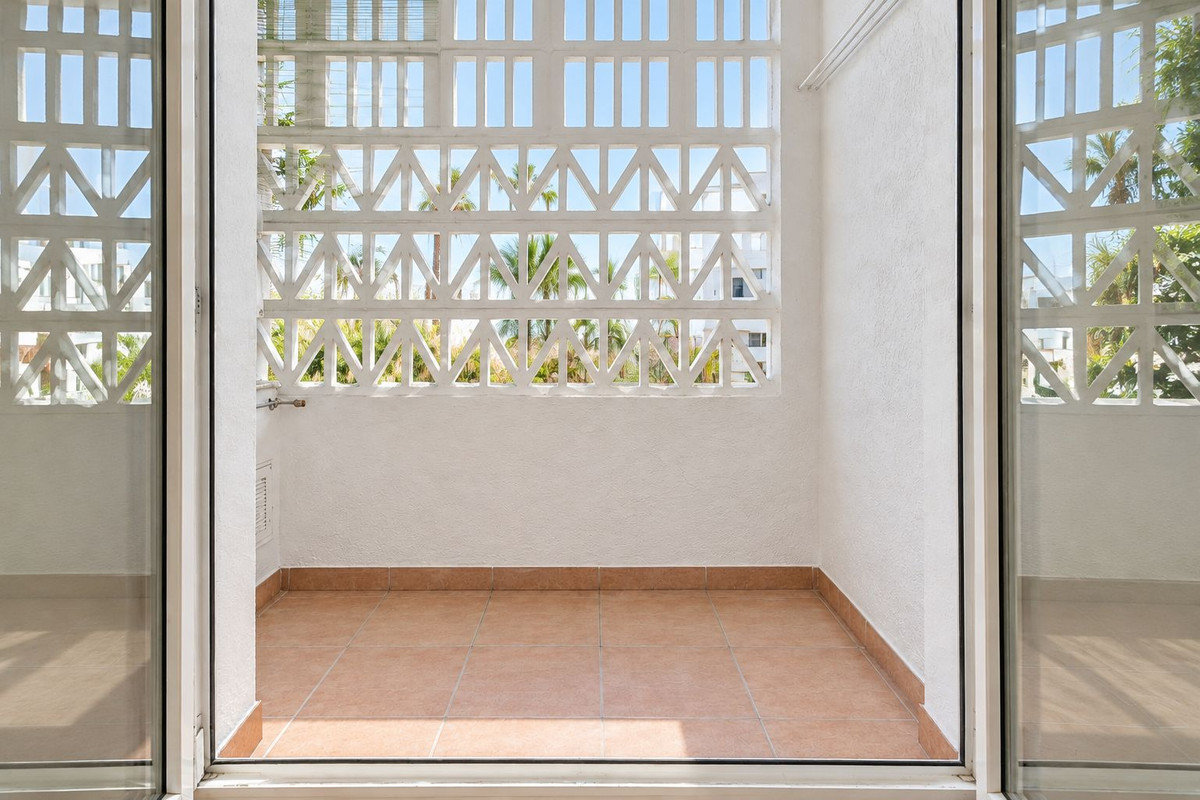 Twee-slaapkamerappartement aan het strand in Marbella – Las Cañas Beach, Golden Mile in Marbella - foto 11