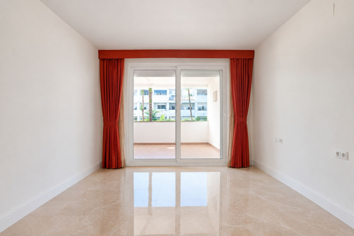 Twee-slaapkamerappartement aan het strand in Marbella – Las Cañas Beach, Golden Mile in Marbella - foto 17