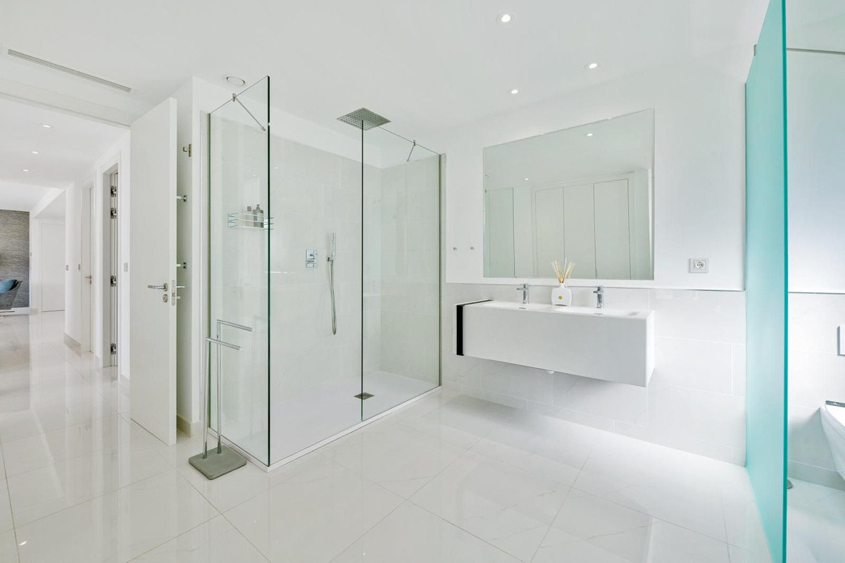 Drie-slaapkamerappartement in Estepona in Estepona - foto 10