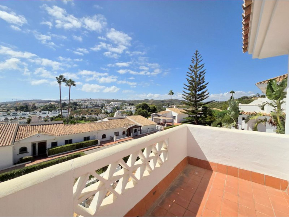 3-slaapkamerwoning in Los Carmenes, La Duquesa in La Duquesa - foto 15