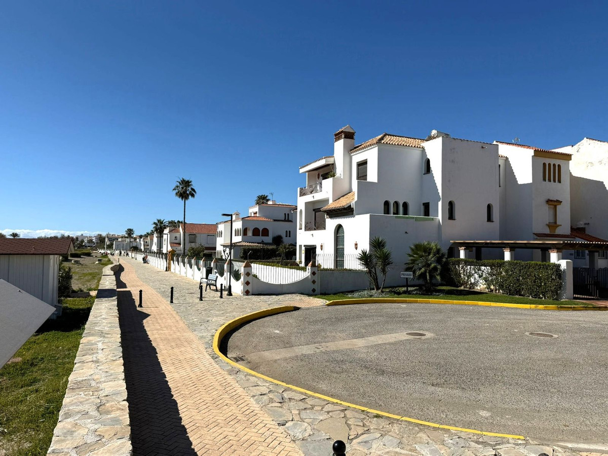 Appartement met 1 slaapkamer in Marina de Casares Playa in Casares Playa - foto 18