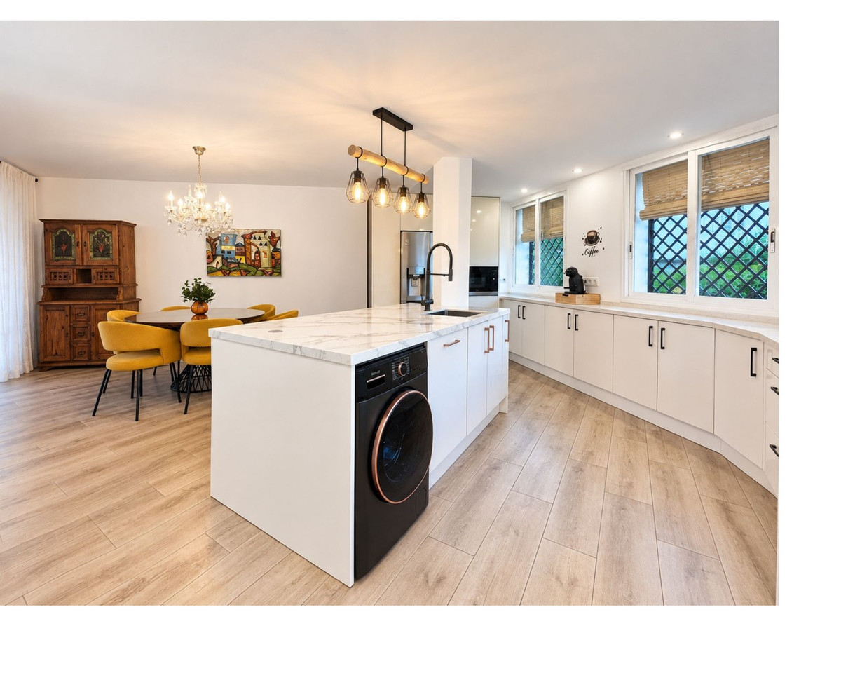 4-slaapkamer stadswoning in Málaga in Málaga - foto 4