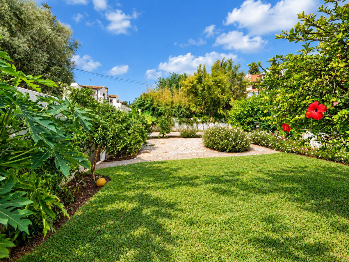 Villa met zeezicht op 680 m² kavel in Marbella in Marbella - foto 13