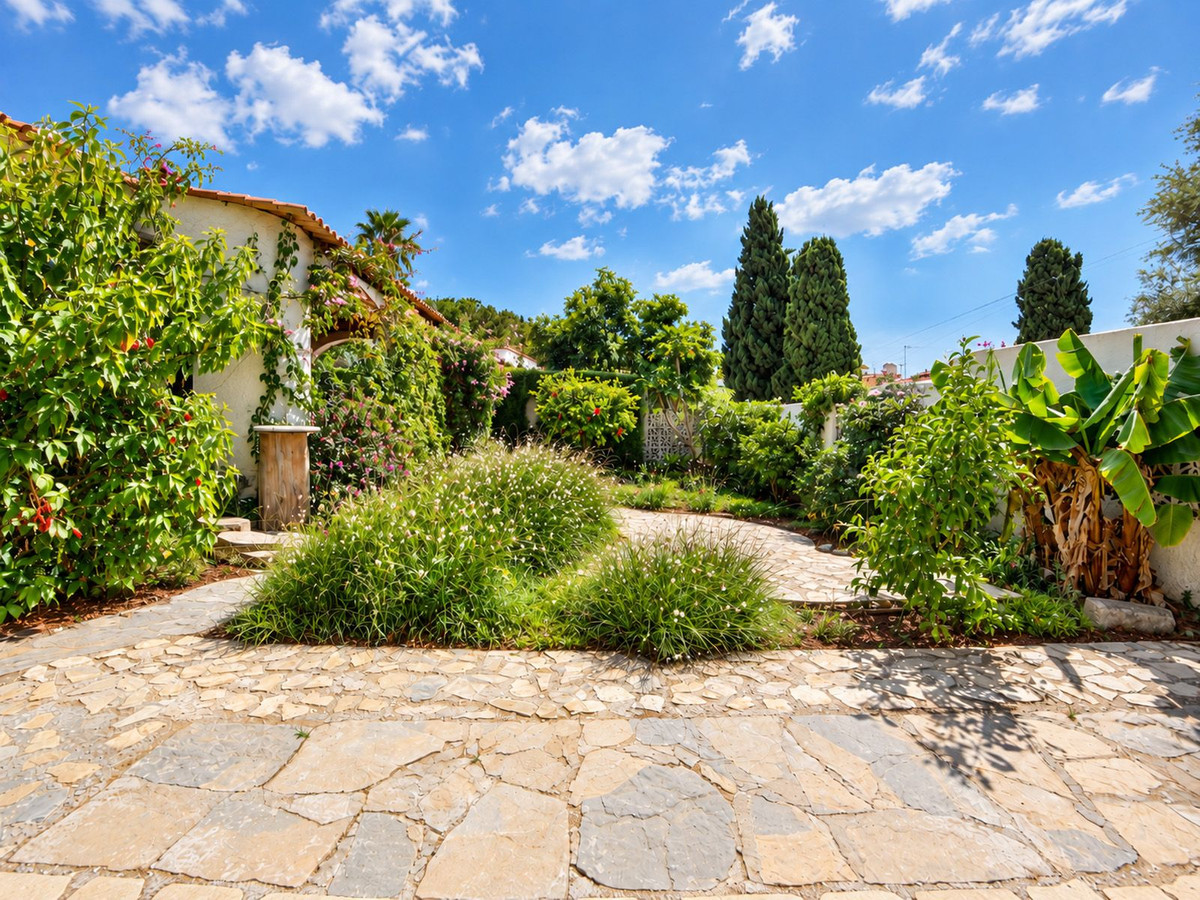 Villa met zeezicht op 680 m² kavel in Marbella in Marbella - foto 14