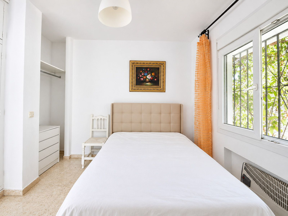 Villa met zeezicht op 680 m² kavel in Marbella in Marbella - foto 20