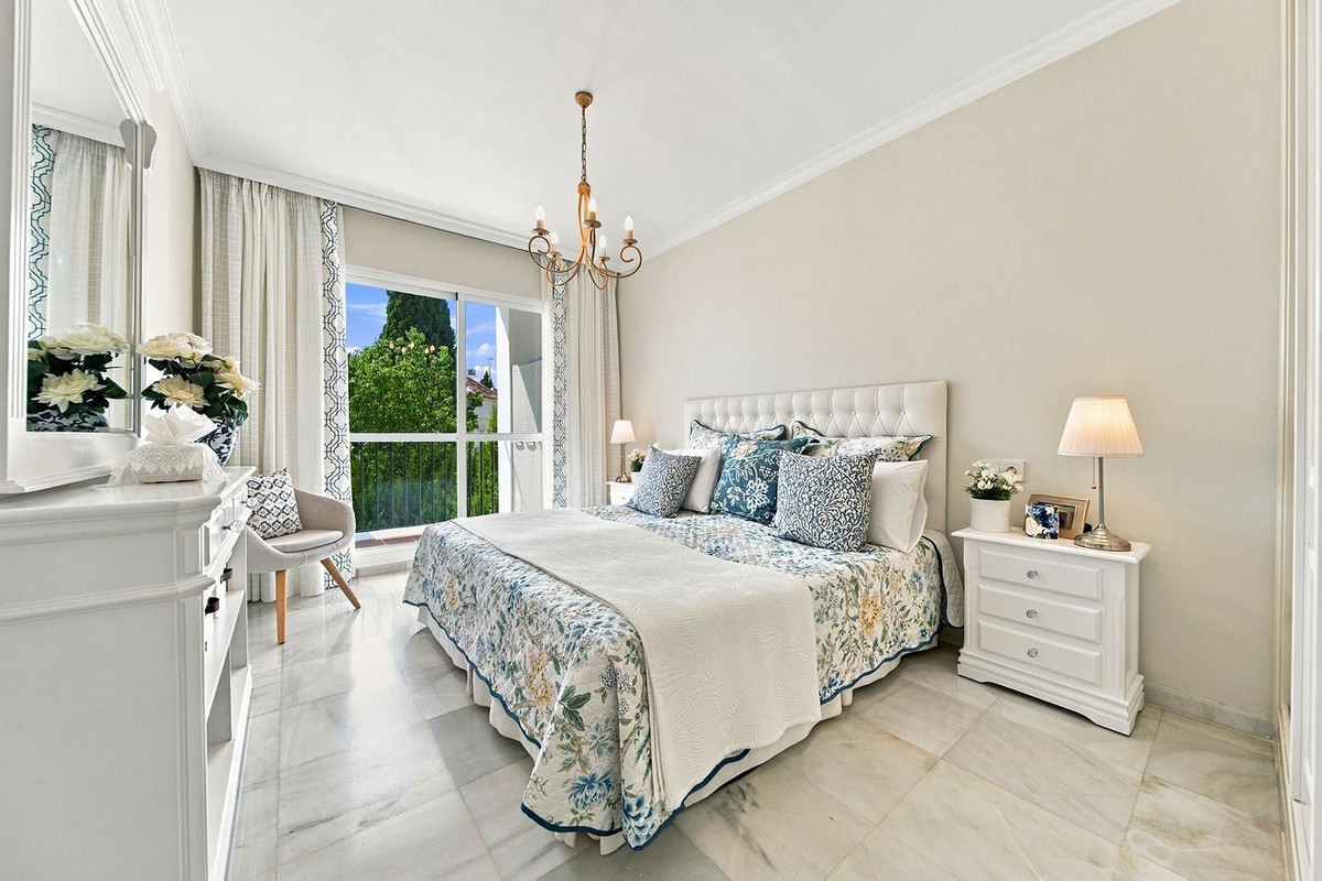 2-slaapkamerappartement in Nueva Andalucía – Señorio de Gonzaga, gerenoveerd in Nueva Andalucía - foto 19