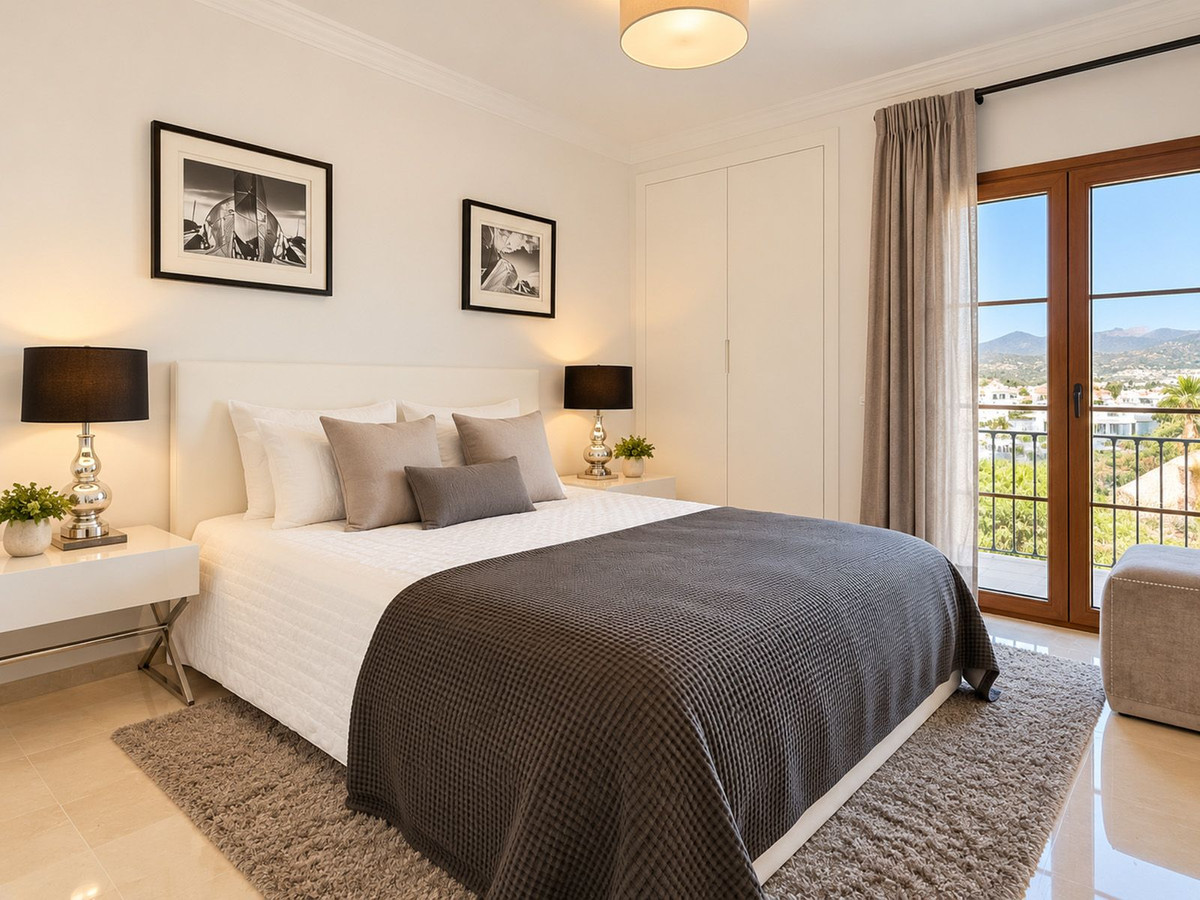 4-slaapkamer villa aan de eerste lijn golf in Selwo, Estepona in Selwo - foto 16
