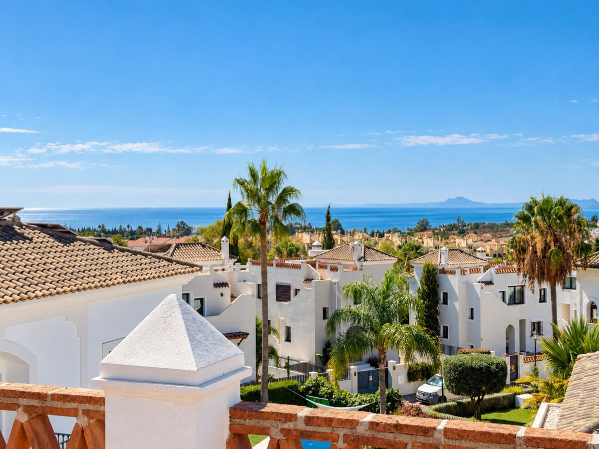 4-slaapkamer villa aan de eerste lijn golf in Selwo, Estepona in Selwo - foto 3