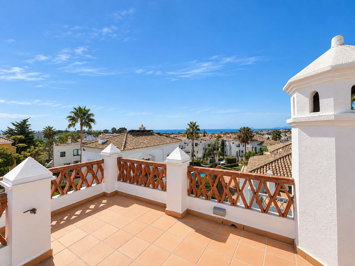 4-slaapkamer villa aan de eerste lijn golf in Selwo, Estepona in Selwo - foto 4