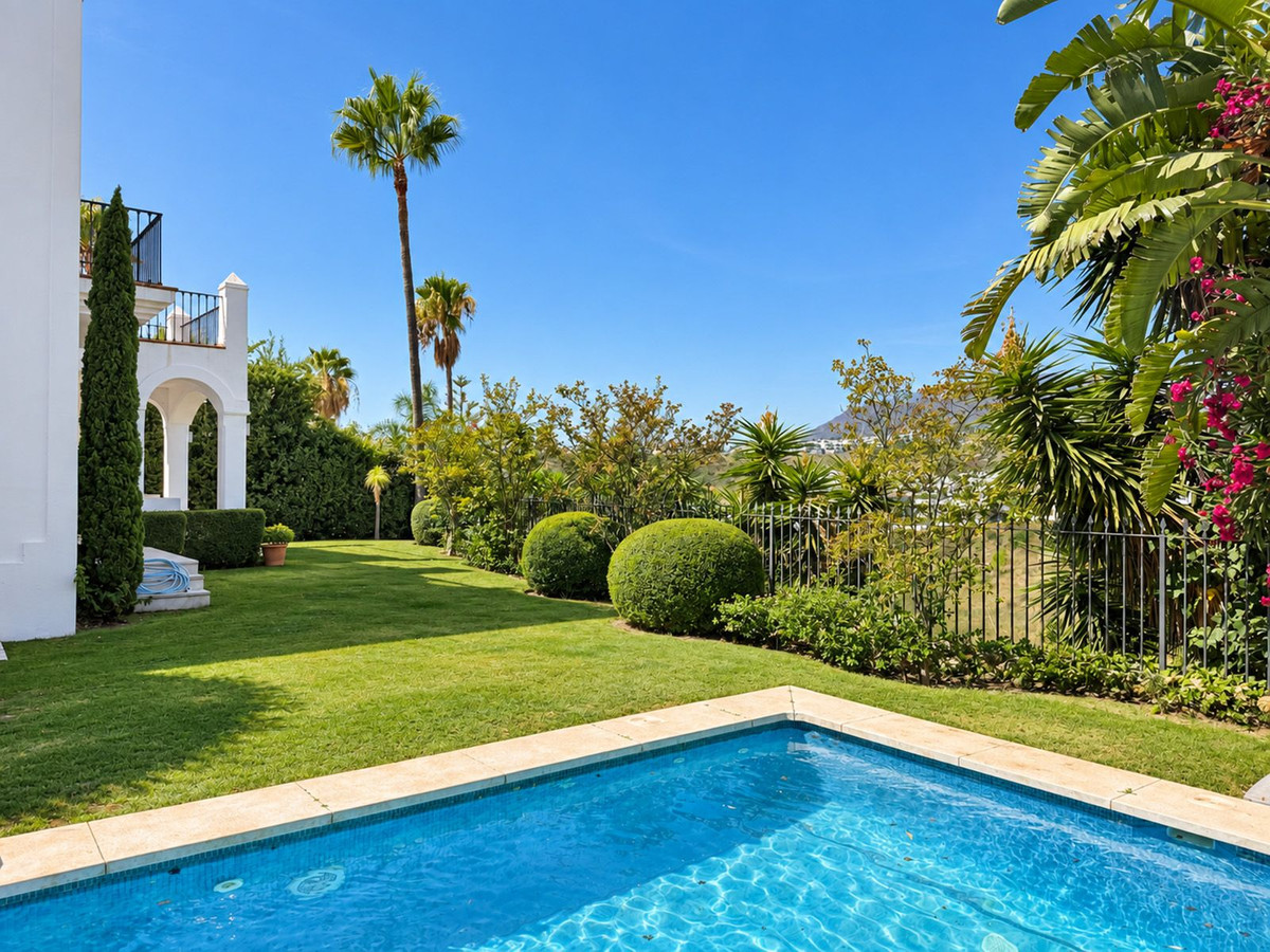 4-slaapkamer villa aan de eerste lijn golf in Selwo, Estepona in Selwo - foto 6