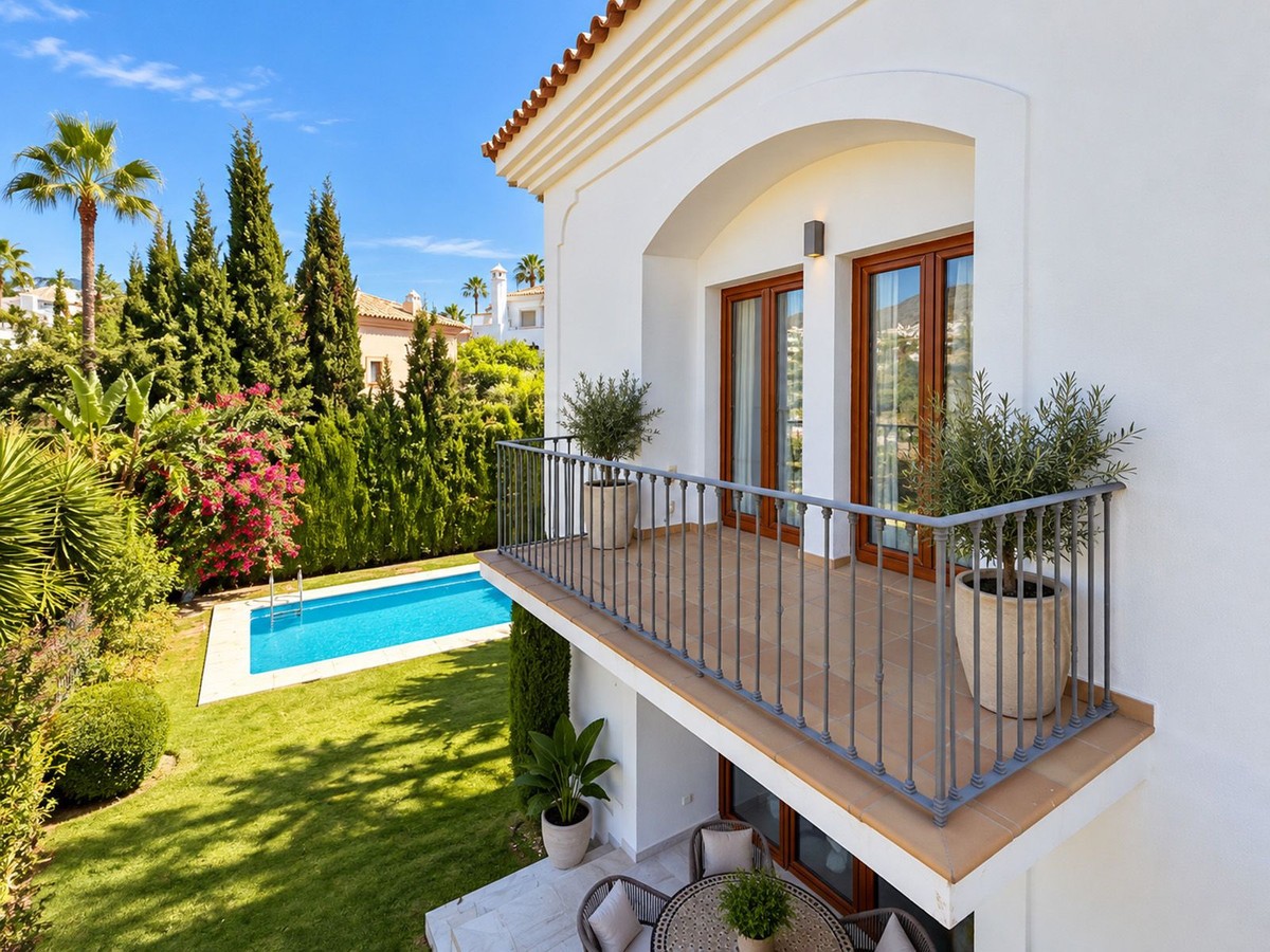 4-slaapkamer villa aan de eerste lijn golf in Selwo, Estepona in Selwo - foto 7