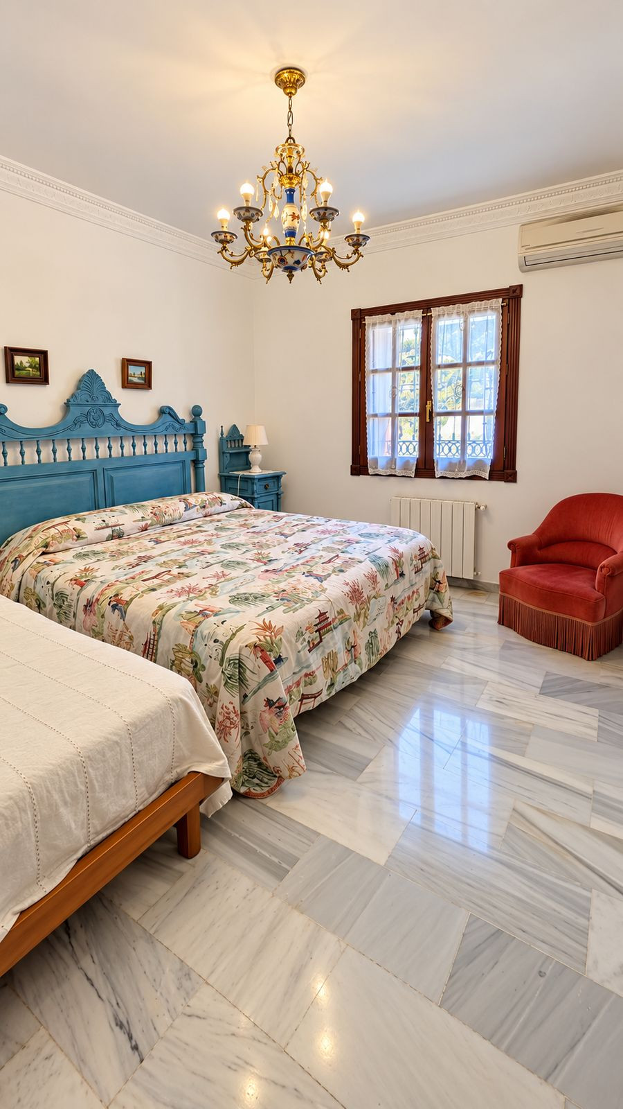 Drie-slaapkamer villa in Nueva Andalucía met potentieel in Nueva Andalucía - foto 7