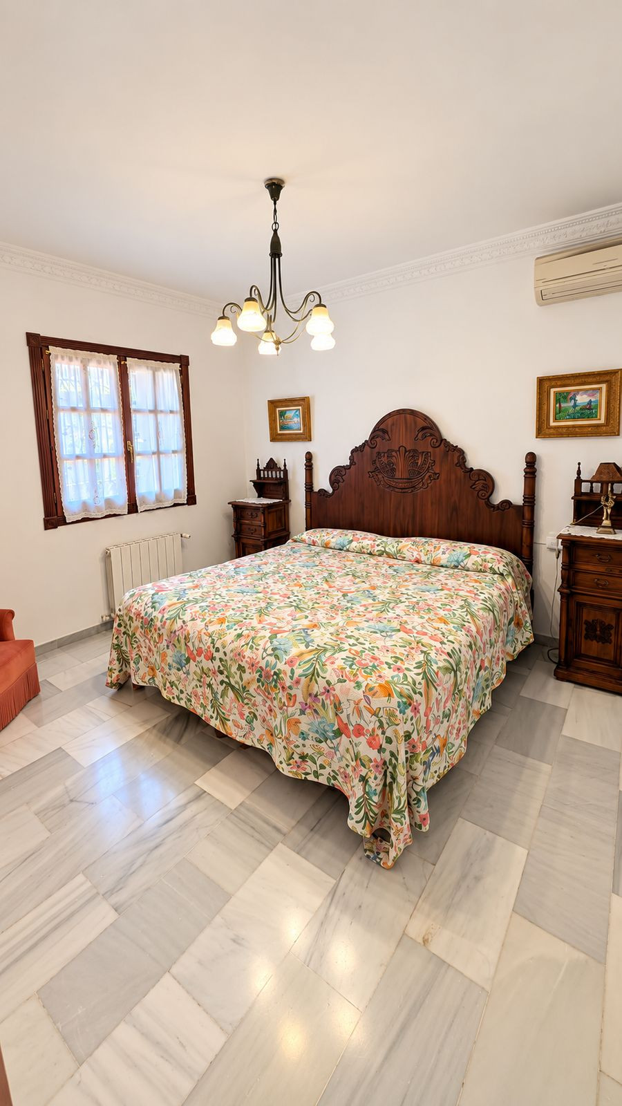 Drie-slaapkamer villa in Nueva Andalucía met potentieel in Nueva Andalucía - foto 8