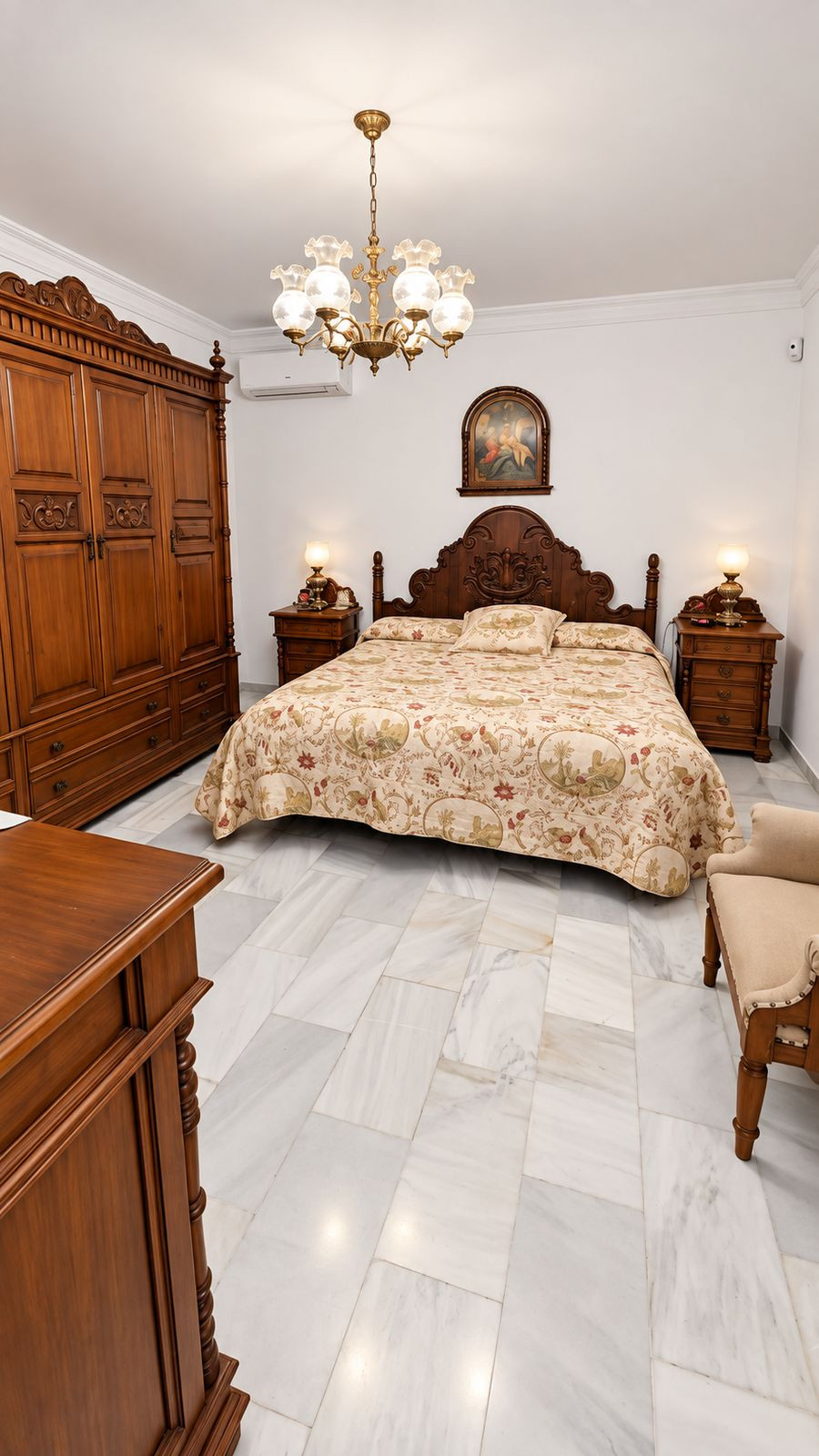 Drie-slaapkamer villa in Nueva Andalucía met potentieel in Nueva Andalucía - foto 9