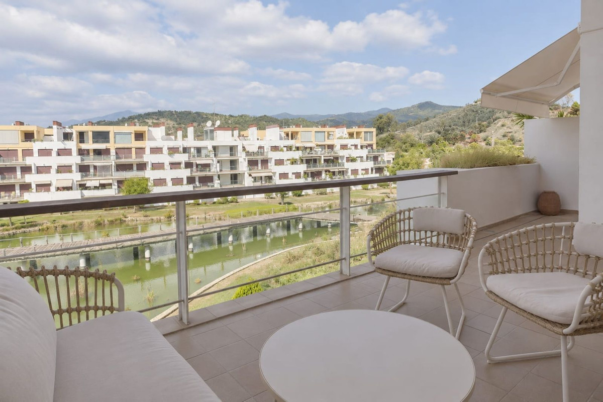 2 bedroom Apartment in Benahavís in Benahavís - foto 2