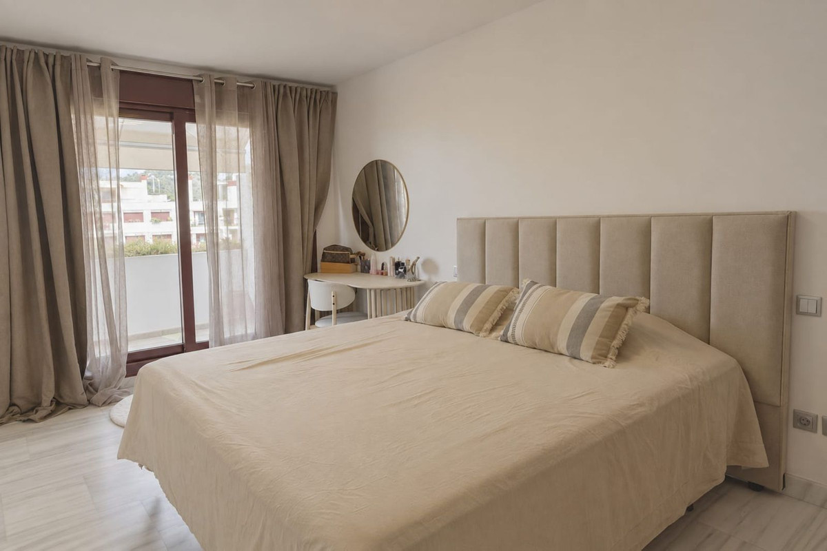 2 bedroom Apartment in Benahavís in Benahavís - foto 6