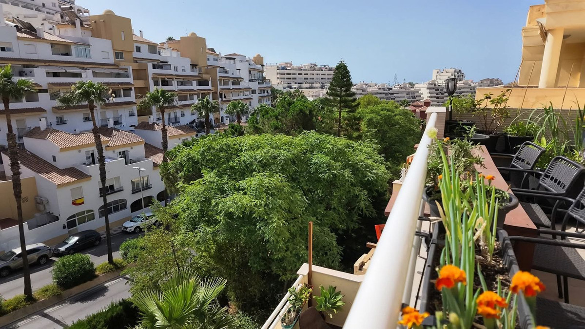 4 bedroom Apartment in Torrequebrada in Torrequebrada - foto 2