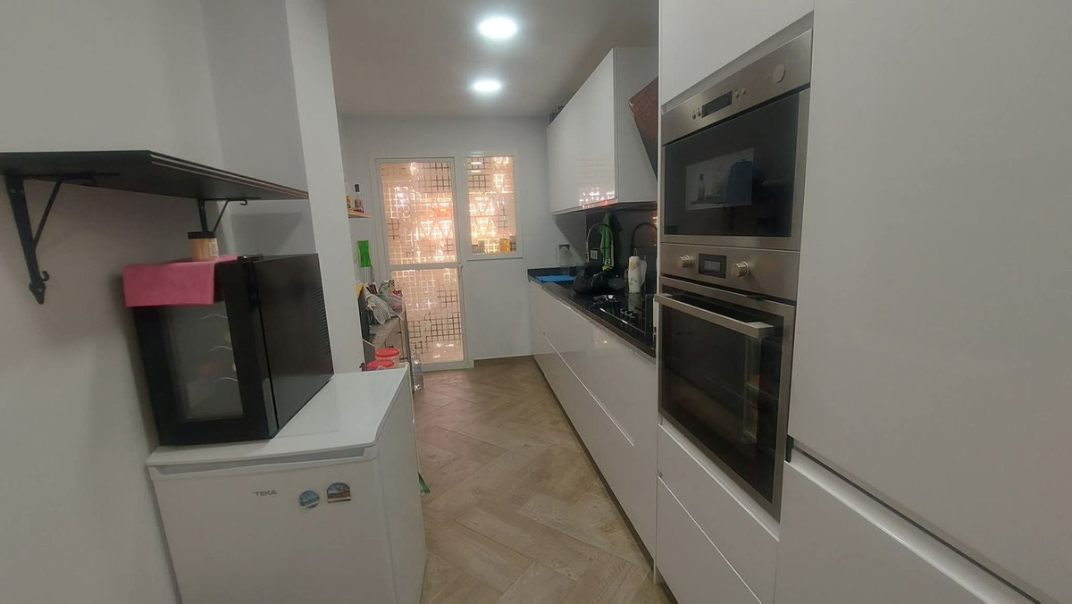 4 bedroom Apartment in Torrequebrada in Torrequebrada - foto 11