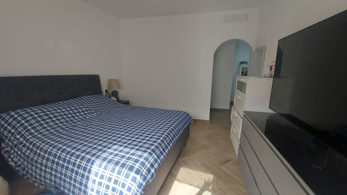 4 bedroom Apartment in Torrequebrada in Torrequebrada - foto 16