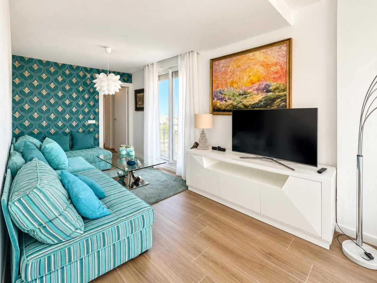 Penthouse met 2 slaapkamers in Jardines de Guadaiza, Nueva Andalucía in Nueva Andalucía - foto 2