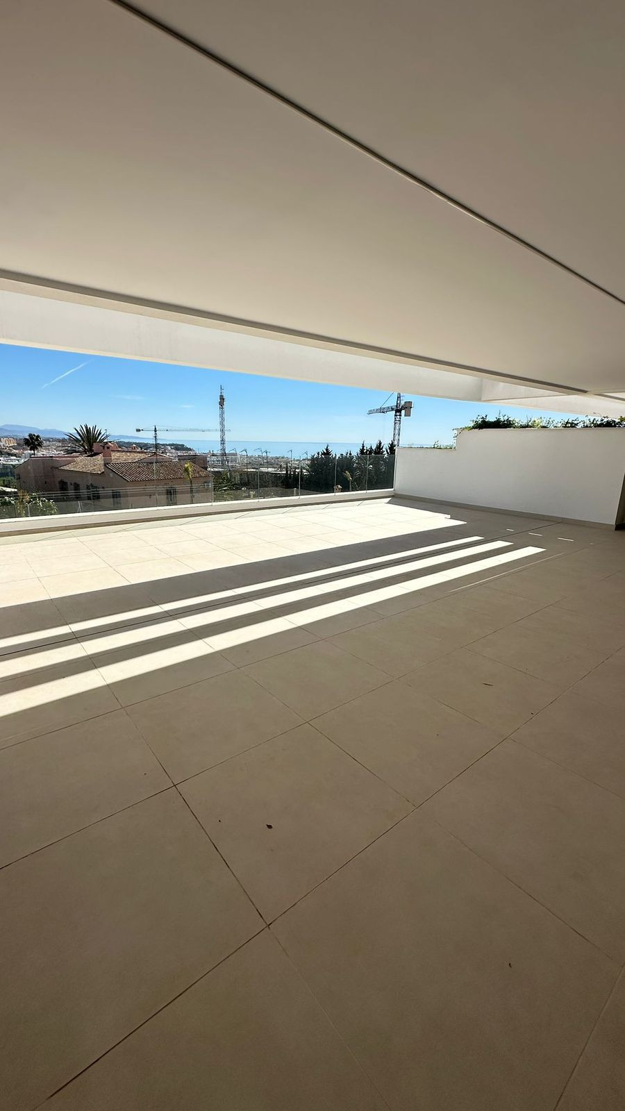 2 bedroom Apartment in Estepona in Estepona - foto 6