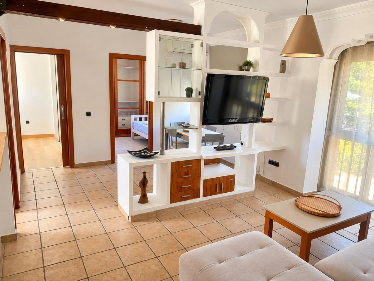 3-slaapkamer appartement met balkon in Ciudad Jardín, Málaga in Málaga - foto 2