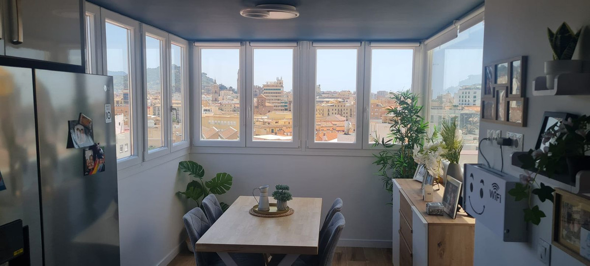 3 bedroom Apartment in Málaga in Málaga - foto 9
