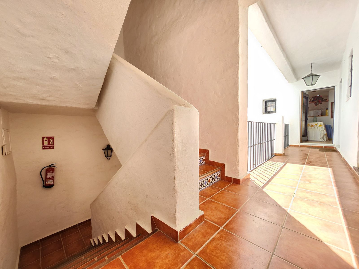 Appartement met 2 slaapkamers op de eerste lijn van Puerto Banús Marina in Puerto Banús - foto 2