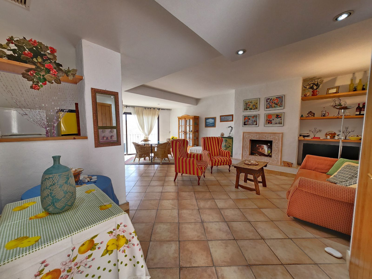 Appartement met 2 slaapkamers op de eerste lijn van Puerto Banús Marina in Puerto Banús - foto 4