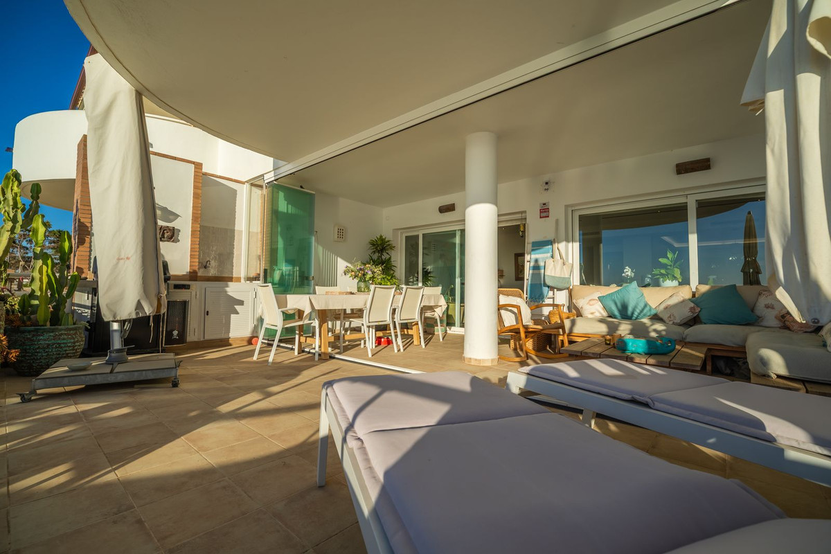 Drie-slaapkamer penthouse aan het strand in Estepona in Estepona - foto 11