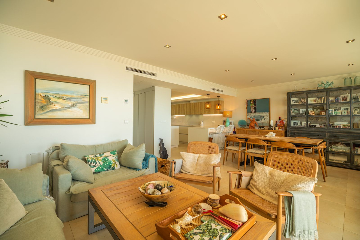 Drie-slaapkamer penthouse aan het strand in Estepona in Estepona - foto 17