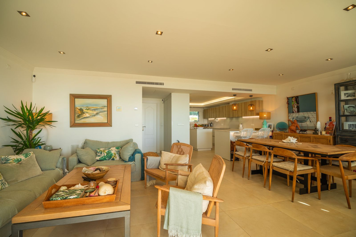 Drie-slaapkamer penthouse aan het strand in Estepona in Estepona - foto 19