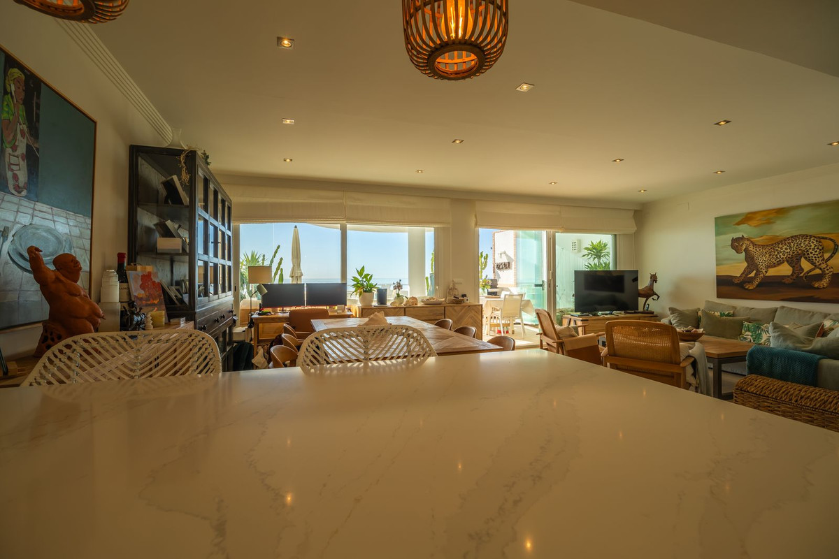 Drie-slaapkamer penthouse aan het strand in Estepona in Estepona - foto 20
