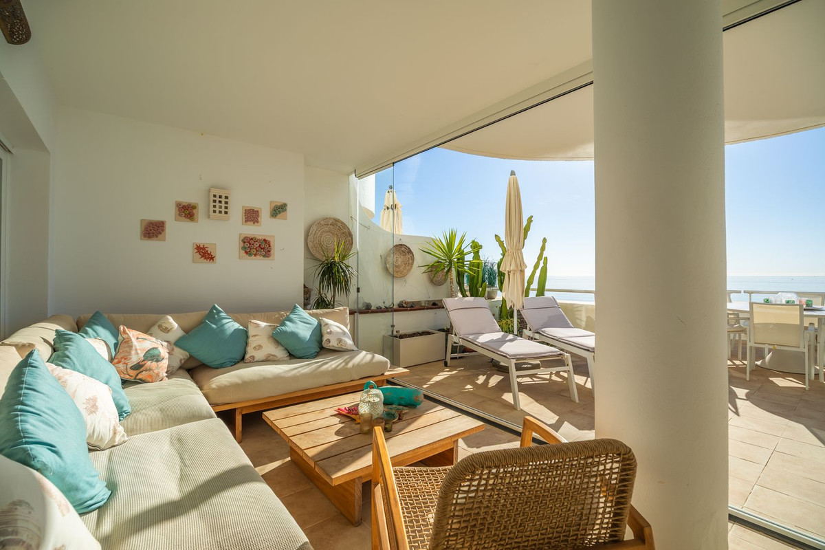 Drie-slaapkamer penthouse aan het strand in Estepona in Estepona - foto 3
