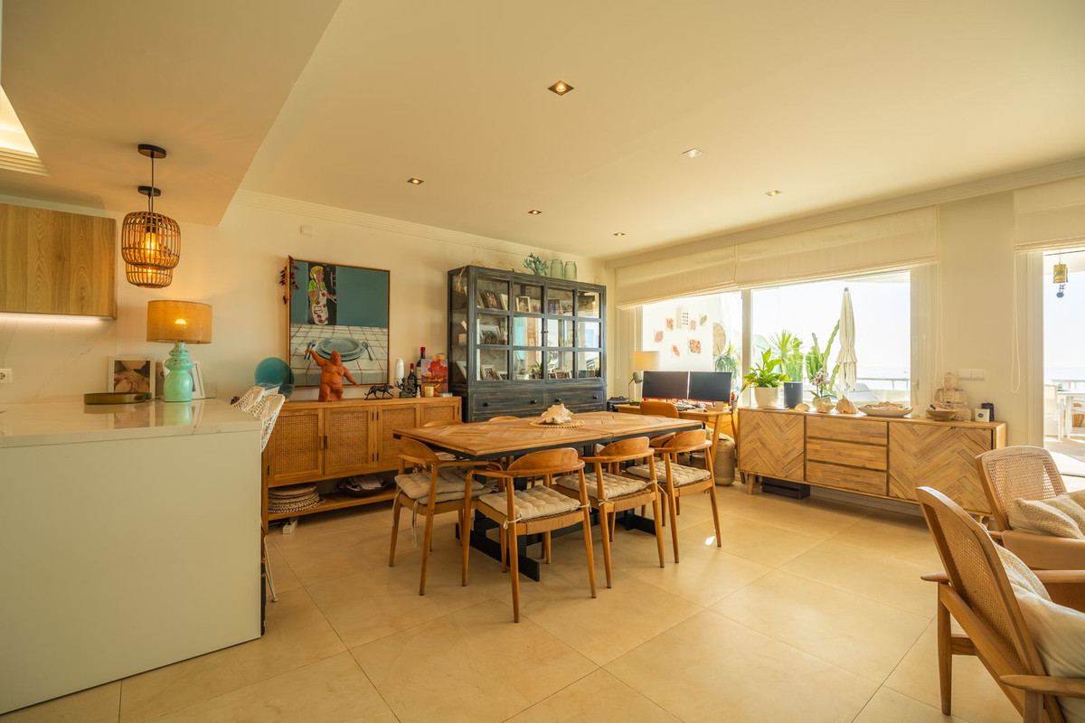 Drie-slaapkamer penthouse aan het strand in Estepona in Estepona - foto 4