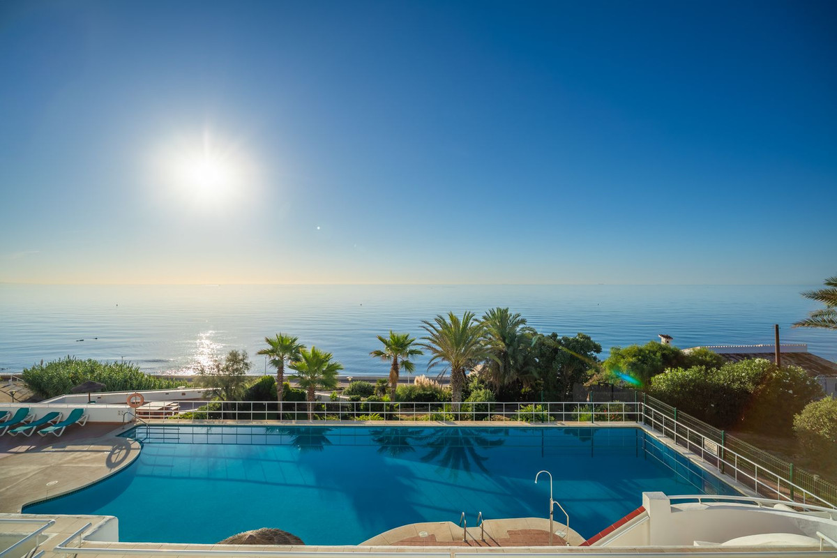 Drie-slaapkamer penthouse aan het strand in Estepona in Estepona - foto 7