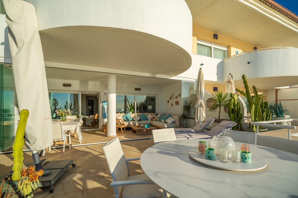 Drie-slaapkamer penthouse aan het strand in Estepona in Estepona - foto 10