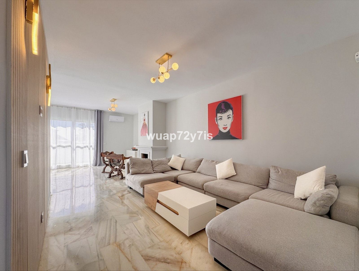 Vernieuwde penthouse met 3 slaapkamers in Bel-Air, Estepona in Bel Air - foto 2