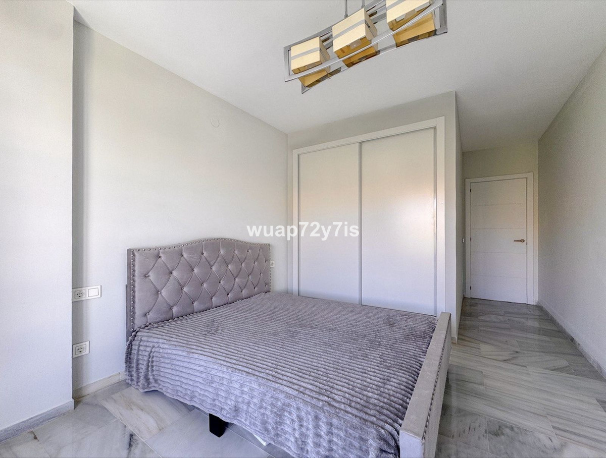 Vernieuwde penthouse met 3 slaapkamers in Bel-Air, Estepona in Bel Air - foto 13